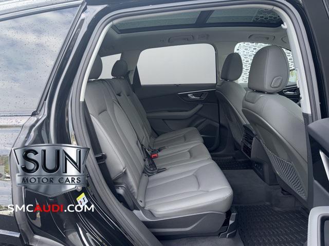new 2025 Audi Q7 car, priced at $73,450