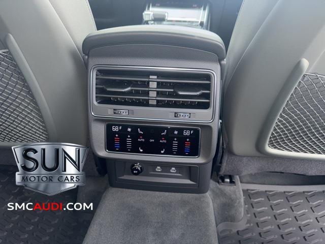 new 2025 Audi Q7 car, priced at $73,450