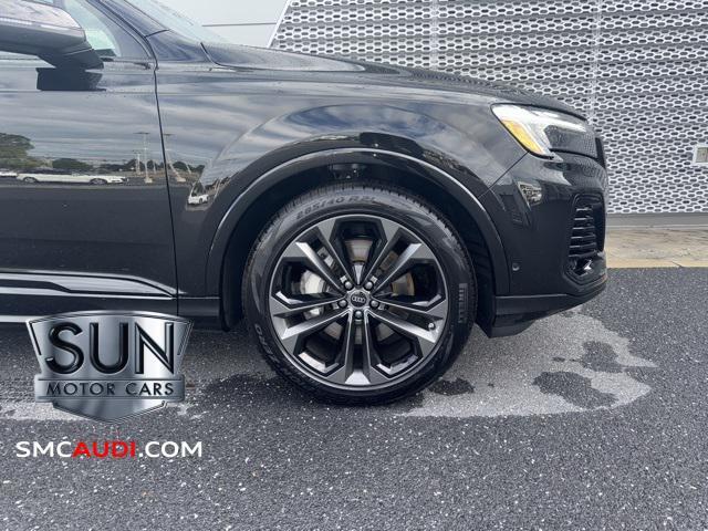 new 2025 Audi Q7 car, priced at $73,450