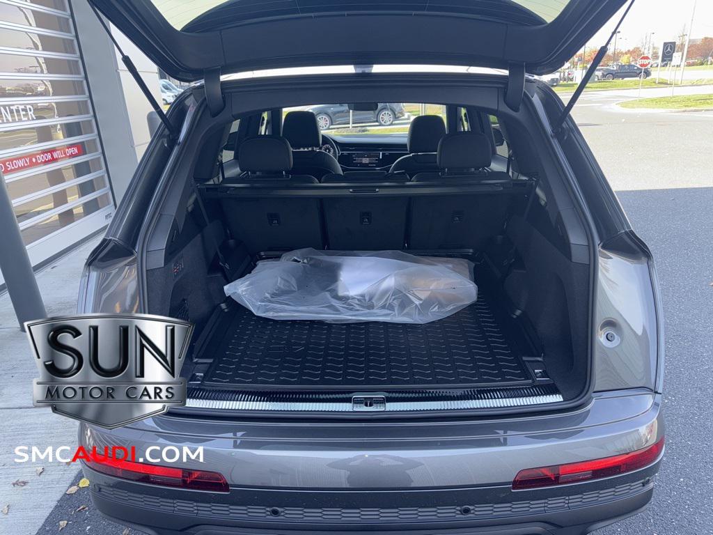 new 2026 Audi Q7 car, priced at $68,445