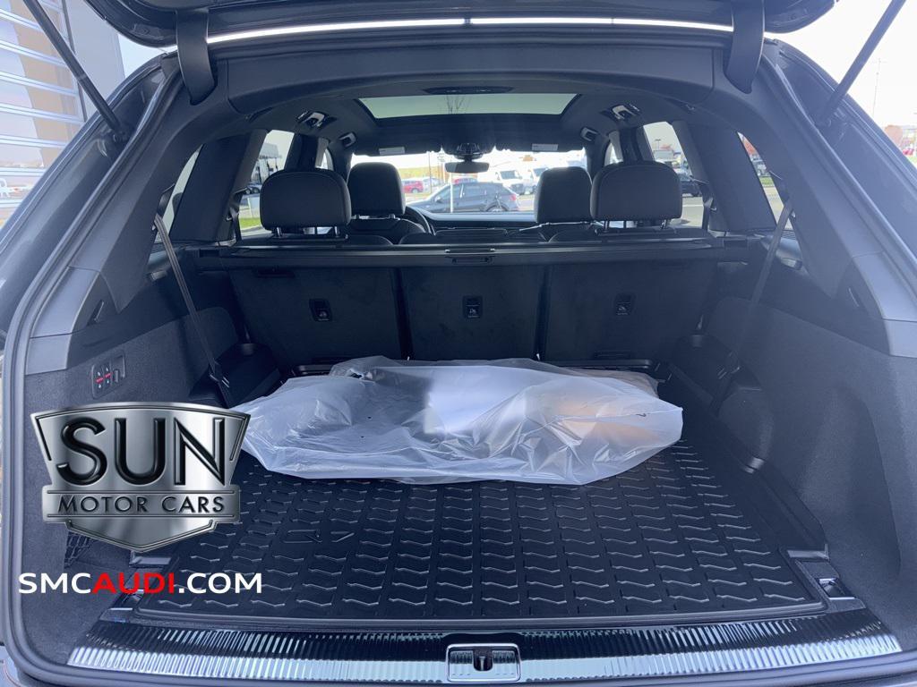 new 2026 Audi Q7 car, priced at $68,445
