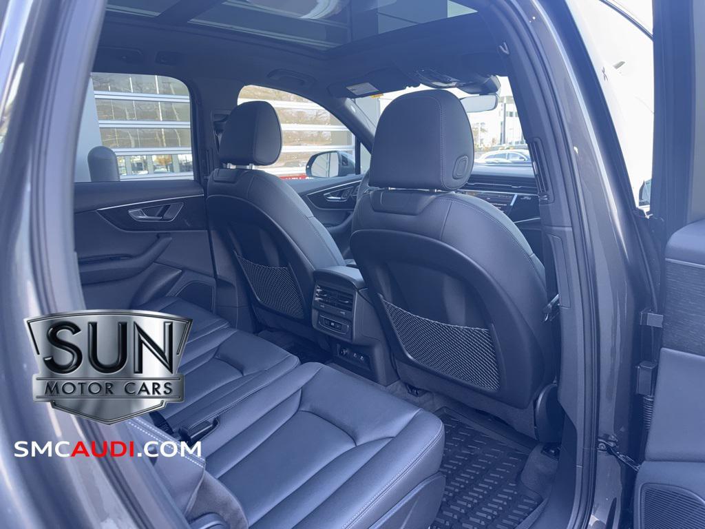 new 2026 Audi Q7 car, priced at $68,445