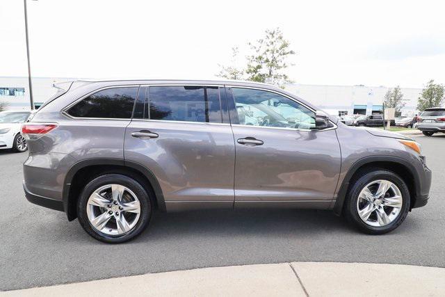 used 2015 Toyota Highlander car, priced at $23,892