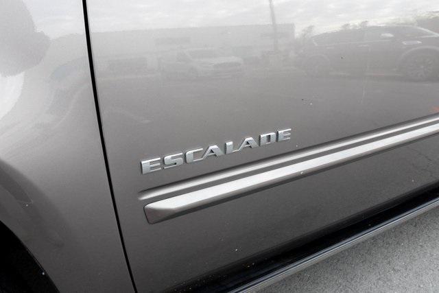 used 2012 Cadillac Escalade car, priced at $12,795