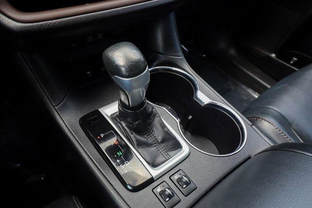 used 2018 Toyota Highlander car, priced at $20,995