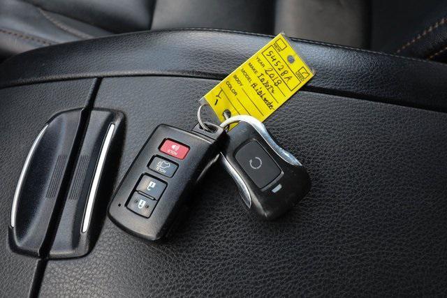 used 2018 Toyota Highlander car, priced at $20,995