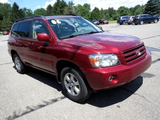 used 2006 Toyota Highlander car, priced at $5,995