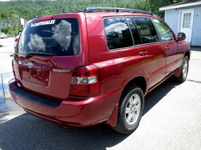 used 2006 Toyota Highlander car, priced at $5,995