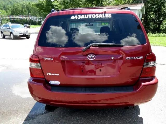 used 2006 Toyota Highlander car, priced at $5,995