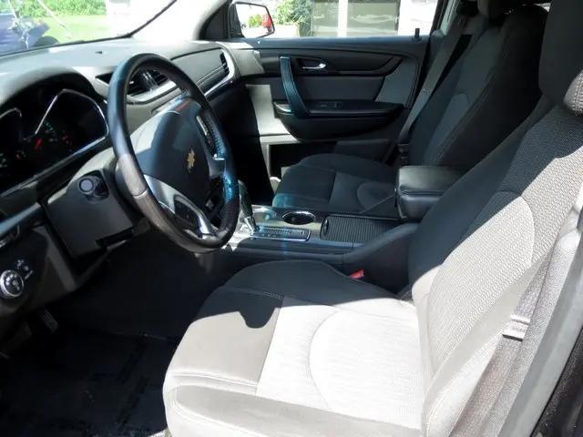 used 2015 Chevrolet Traverse car, priced at $9,200