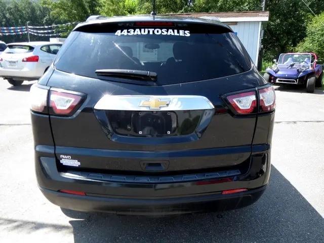 used 2015 Chevrolet Traverse car, priced at $9,200