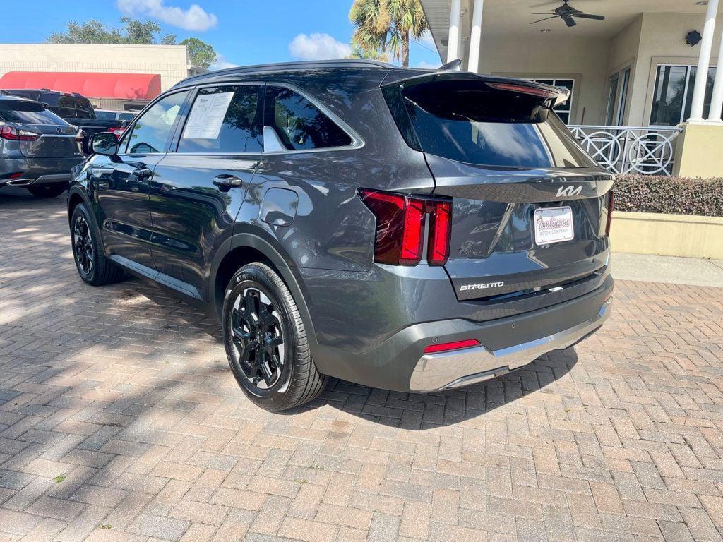 used 2024 Kia Sorento car, priced at $29,885