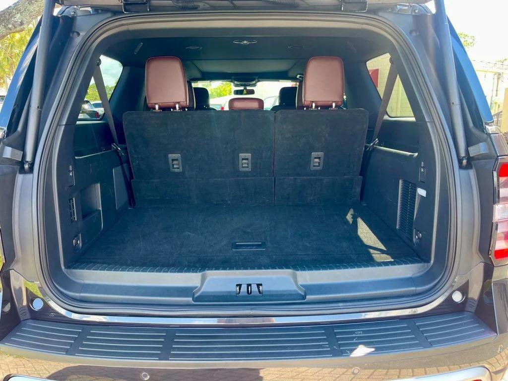 used 2024 Ford Expedition car, priced at $54,985