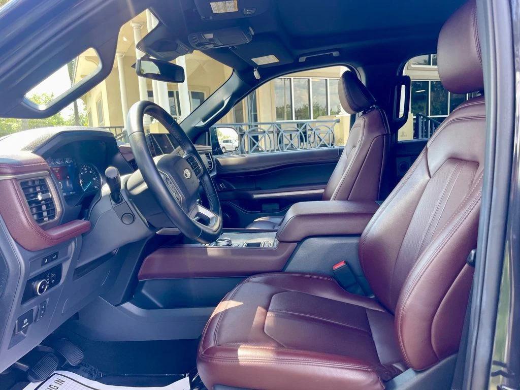 used 2024 Ford Expedition car, priced at $54,985