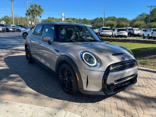 used 2024 MINI Hardtop car, priced at $27,985