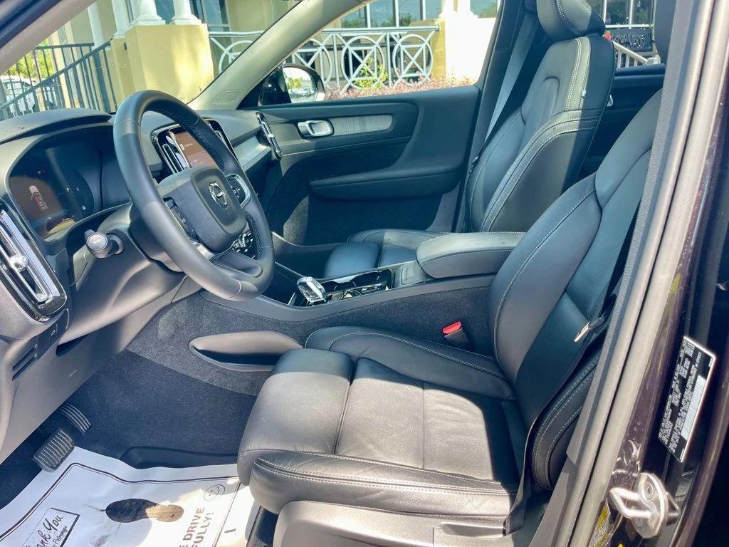 used 2023 Volvo XC40 car, priced at $35,985