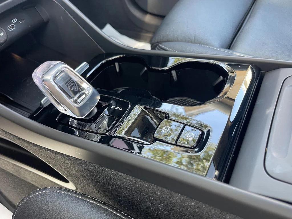 used 2023 Volvo XC40 car, priced at $35,985