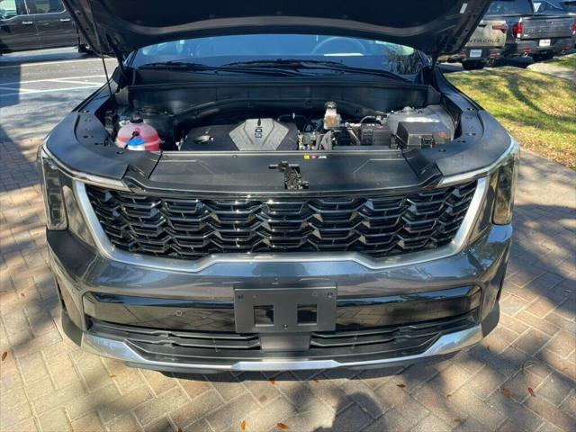used 2024 Kia Sorento car, priced at $31,585