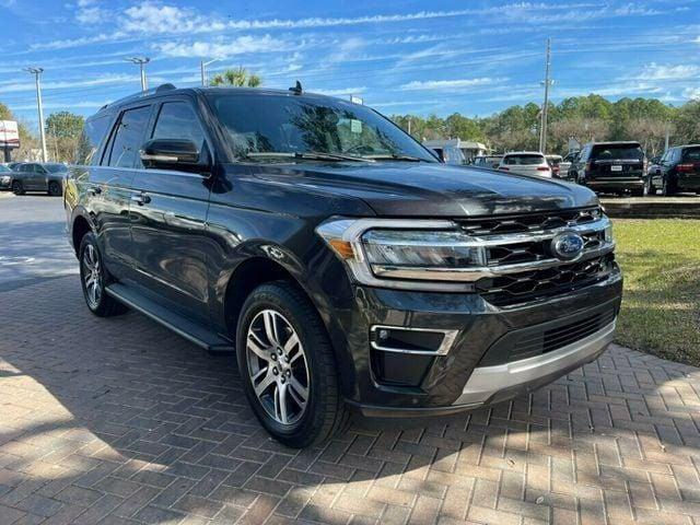 used 2024 Ford Expedition car, priced at $50,985