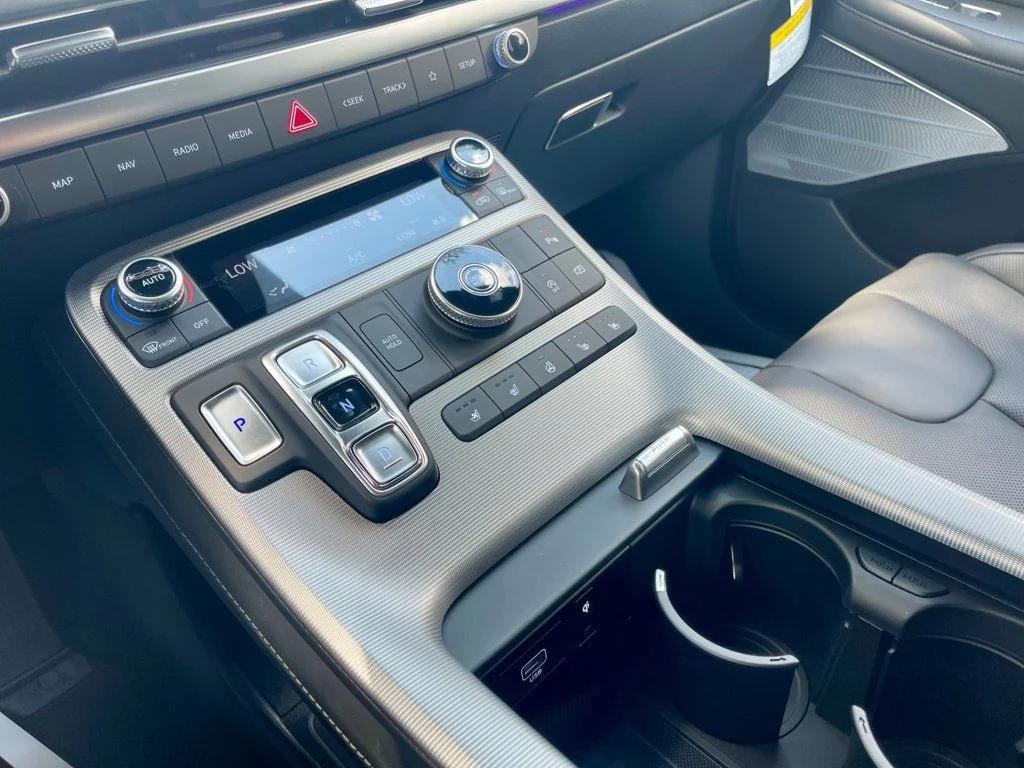 used 2025 Hyundai Palisade car, priced at $47,985