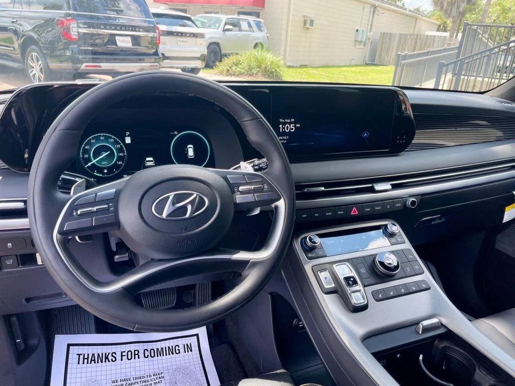 used 2025 Hyundai Palisade car, priced at $47,985