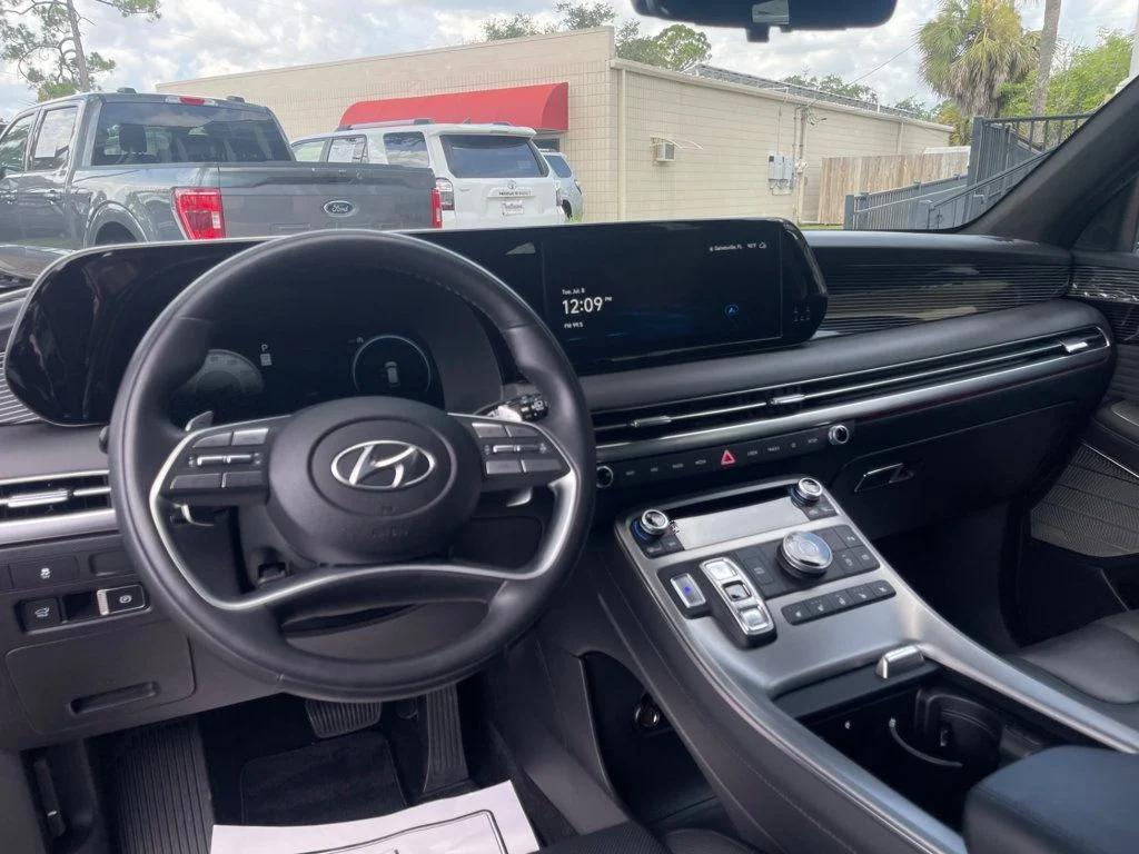 used 2024 Hyundai Palisade car, priced at $45,985