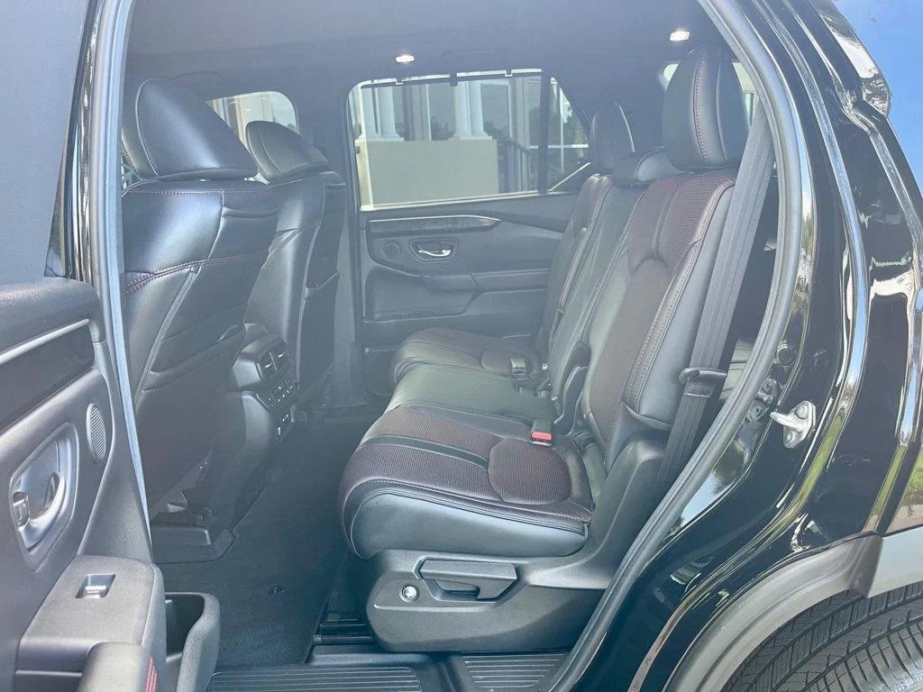 used 2025 Honda Pilot car, priced at $51,985