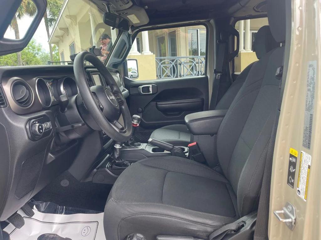 used 2020 Jeep Gladiator car, priced at $27,485