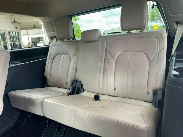 used 2024 Ford Expedition car, priced at $49,985