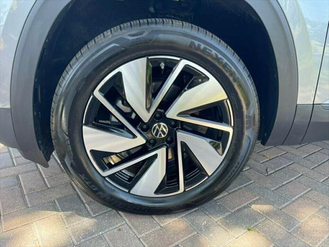 used 2025 Volkswagen Atlas car, priced at $36,785
