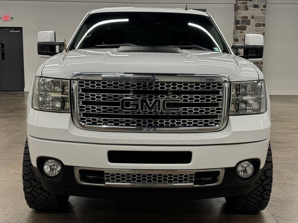 used 2014 GMC Sierra 2500 car, priced at $35,900