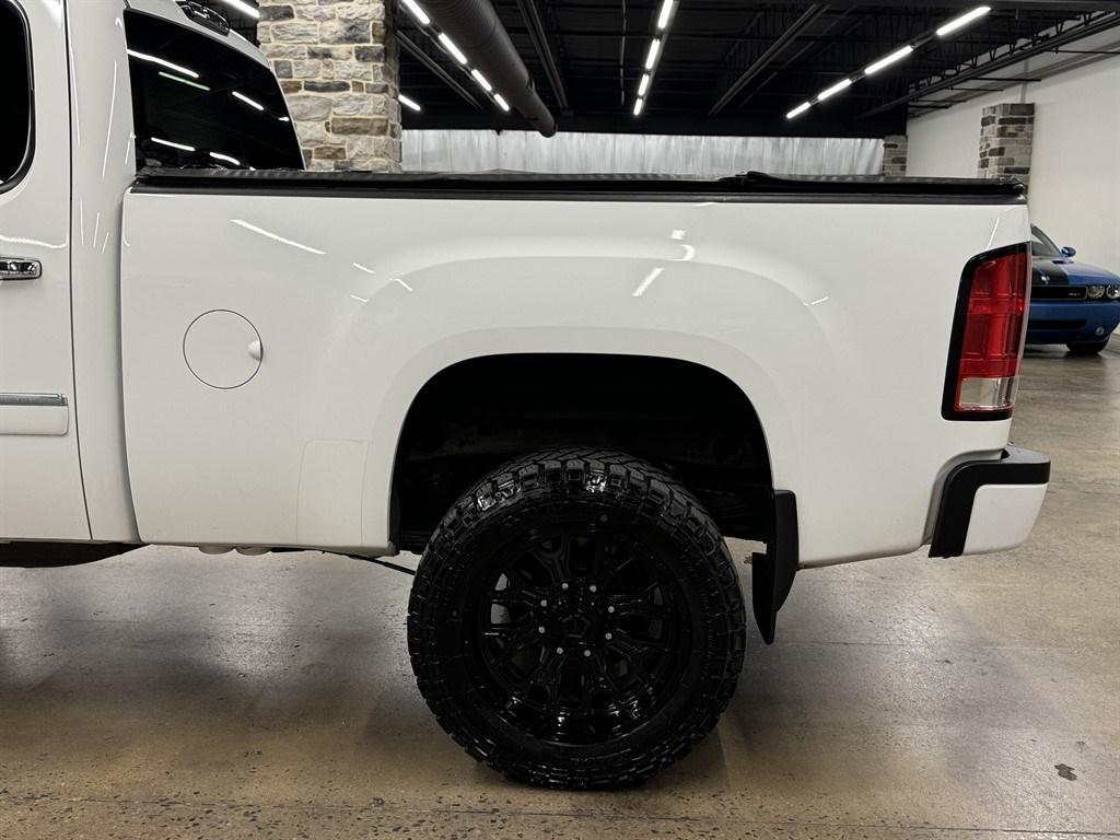 used 2014 GMC Sierra 2500 car, priced at $35,900