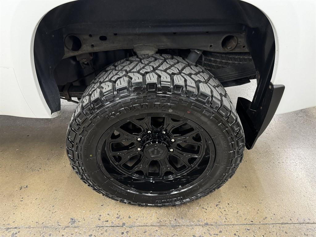 used 2014 GMC Sierra 2500 car, priced at $35,900