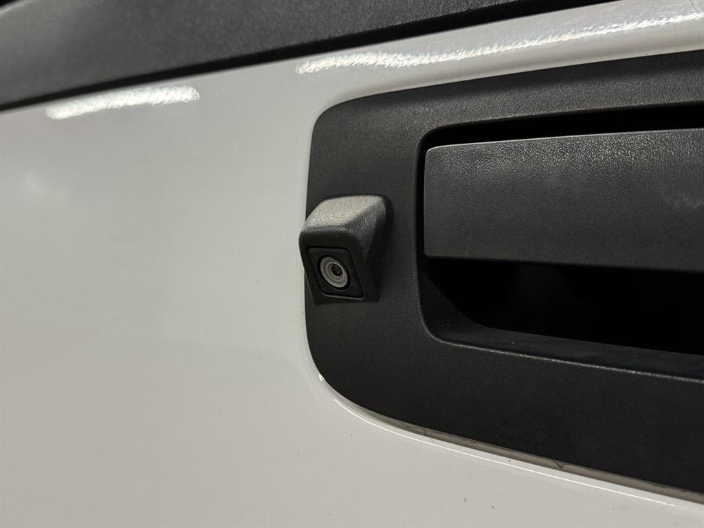 used 2014 GMC Sierra 2500 car, priced at $35,900