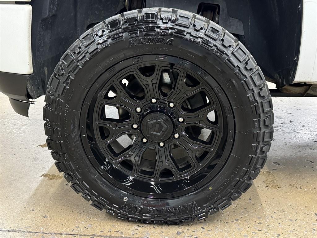 used 2014 GMC Sierra 2500 car, priced at $35,900