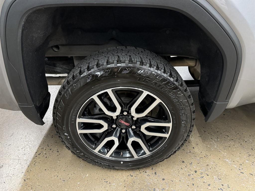 used 2021 GMC Sierra 1500 car, priced at $38,900