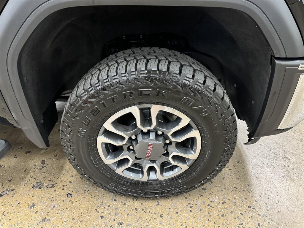 used 2024 GMC Sierra 2500 car, priced at $52,900