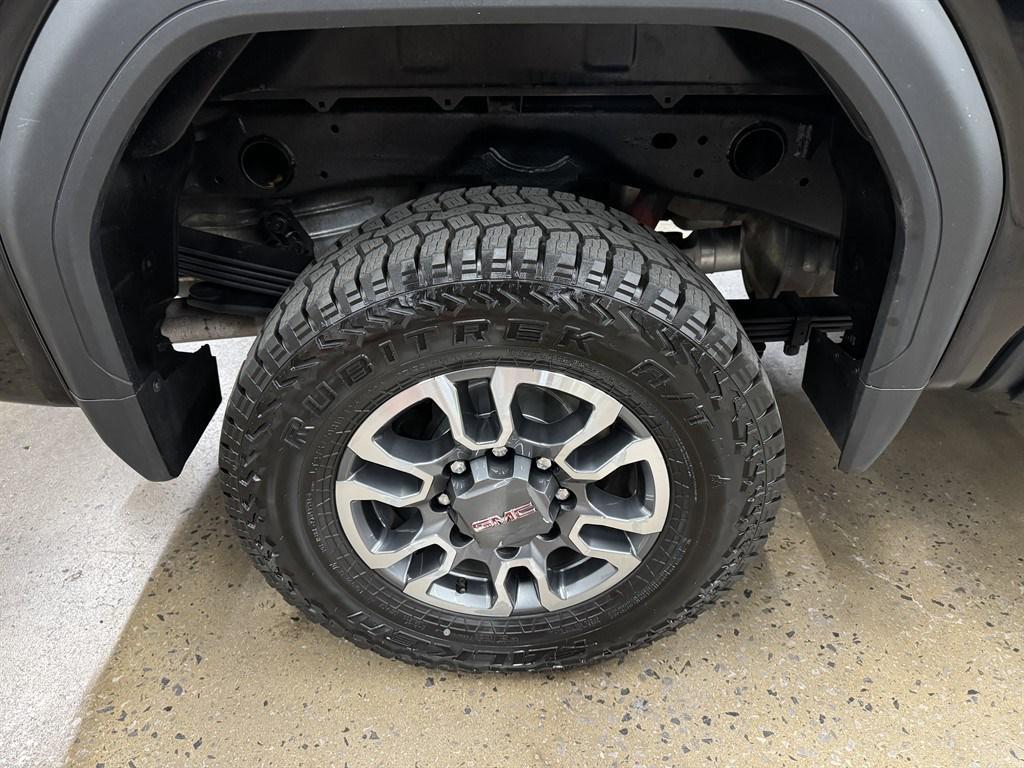 used 2024 GMC Sierra 2500 car, priced at $52,900