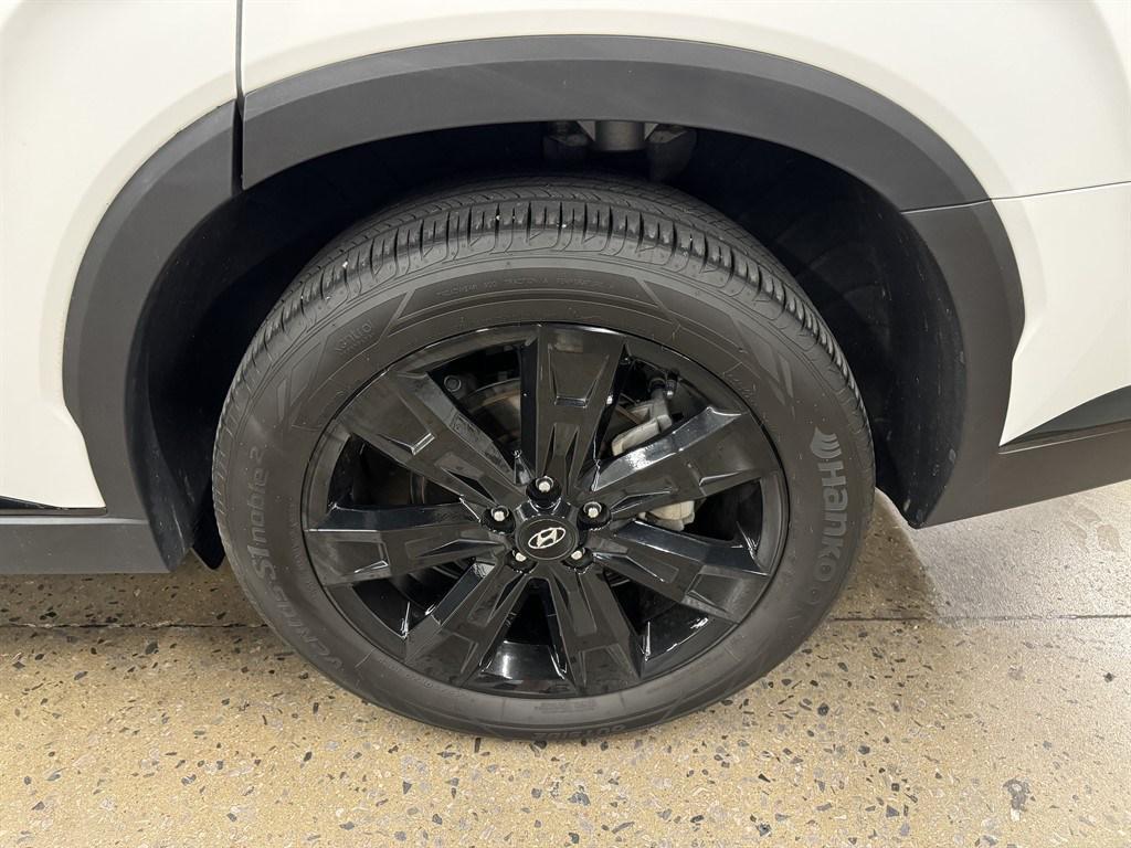 used 2024 Hyundai Palisade car, priced at $39,900