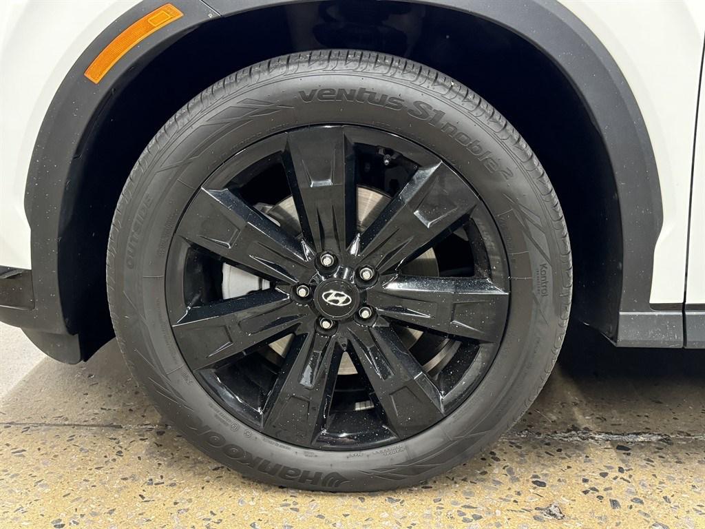 used 2024 Hyundai Palisade car, priced at $39,900