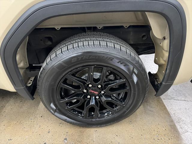 used 2022 GMC Sierra 1500 car, priced at $42,900