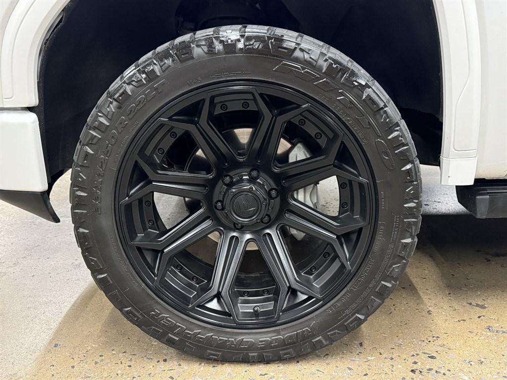 used 2021 GMC Sierra 1500 car, priced at $52,900