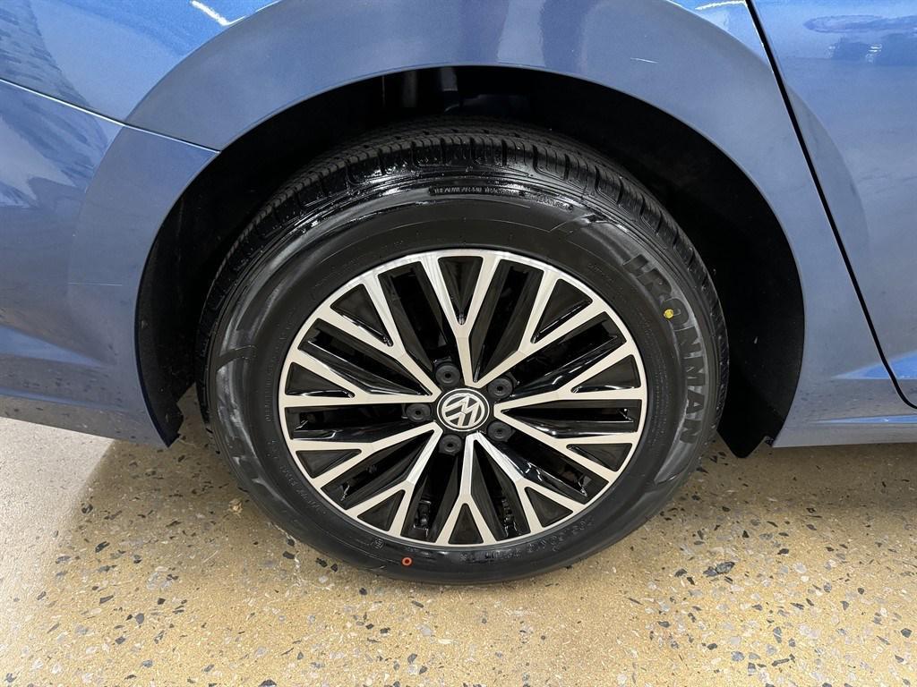 used 2021 Volkswagen Jetta car, priced at $14,900