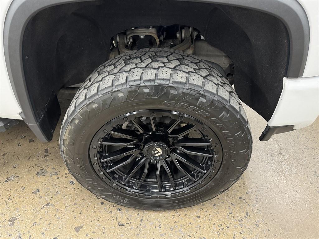 used 2021 Chevrolet Silverado 2500 car, priced at $52,900