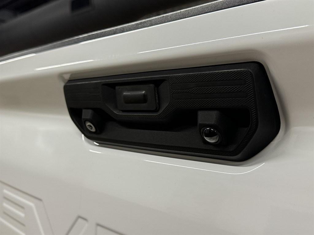 used 2021 Chevrolet Silverado 2500 car, priced at $52,900