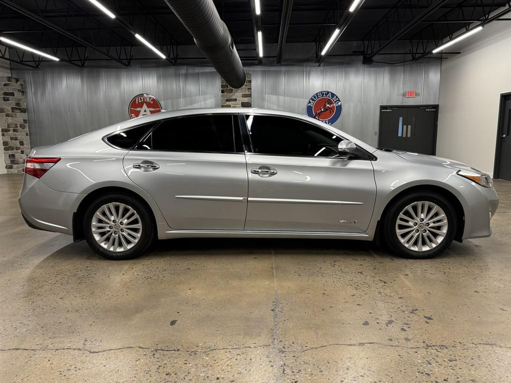 used 2015 Toyota Avalon Hybrid car, priced at $11,900