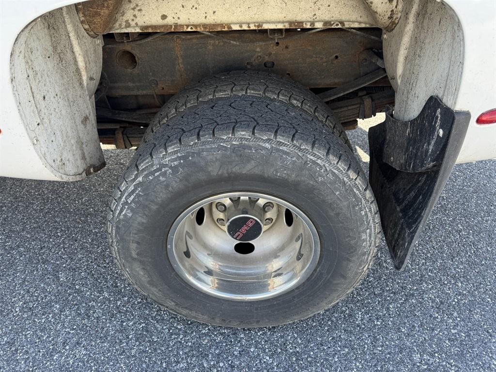 used 2009 GMC Sierra 3500 car, priced at $14,900