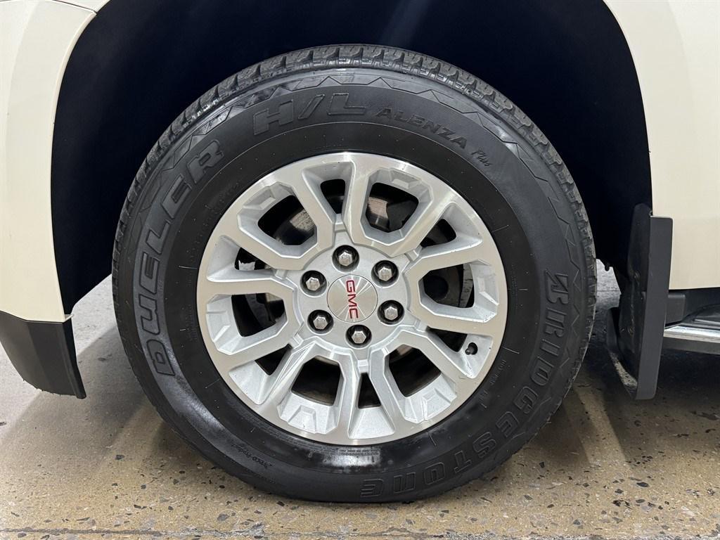 used 2015 GMC Yukon car, priced at $19,900