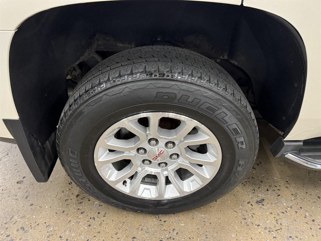 used 2015 GMC Yukon car, priced at $19,900