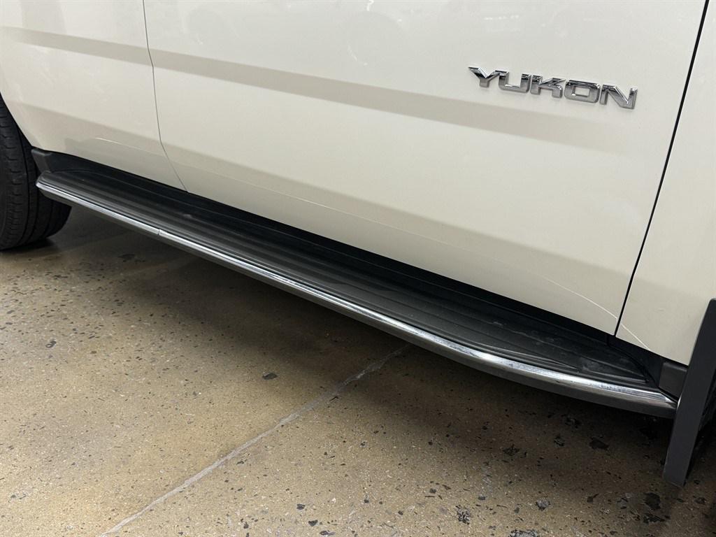 used 2015 GMC Yukon car, priced at $19,900